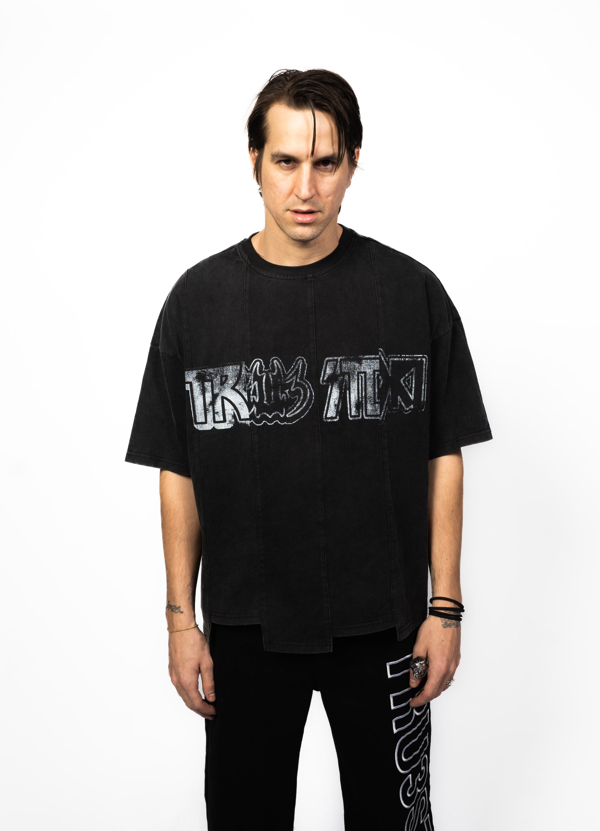 Tru3stori Graffiti Tee Acid Wash