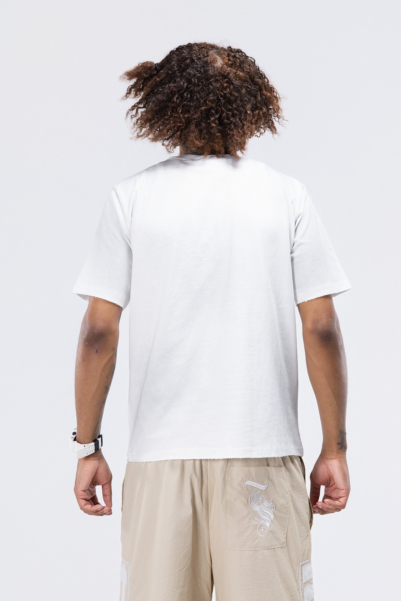 Footprint Tee White With Stones